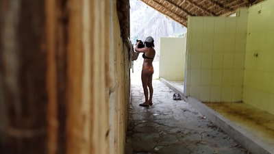 camara espia a una compañera de universidad española